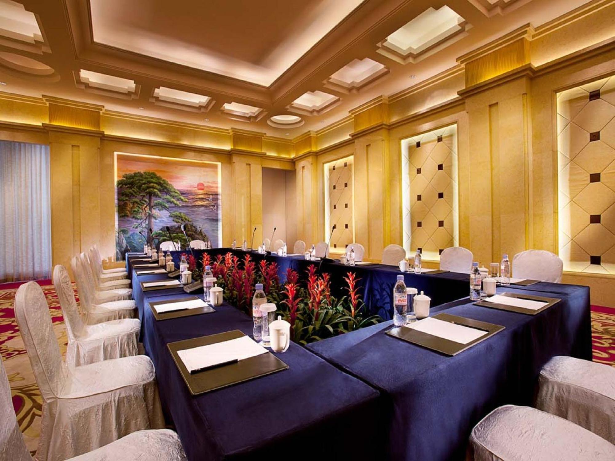 Wyndham Grand Qingdao Hotel Eksteriør billede
