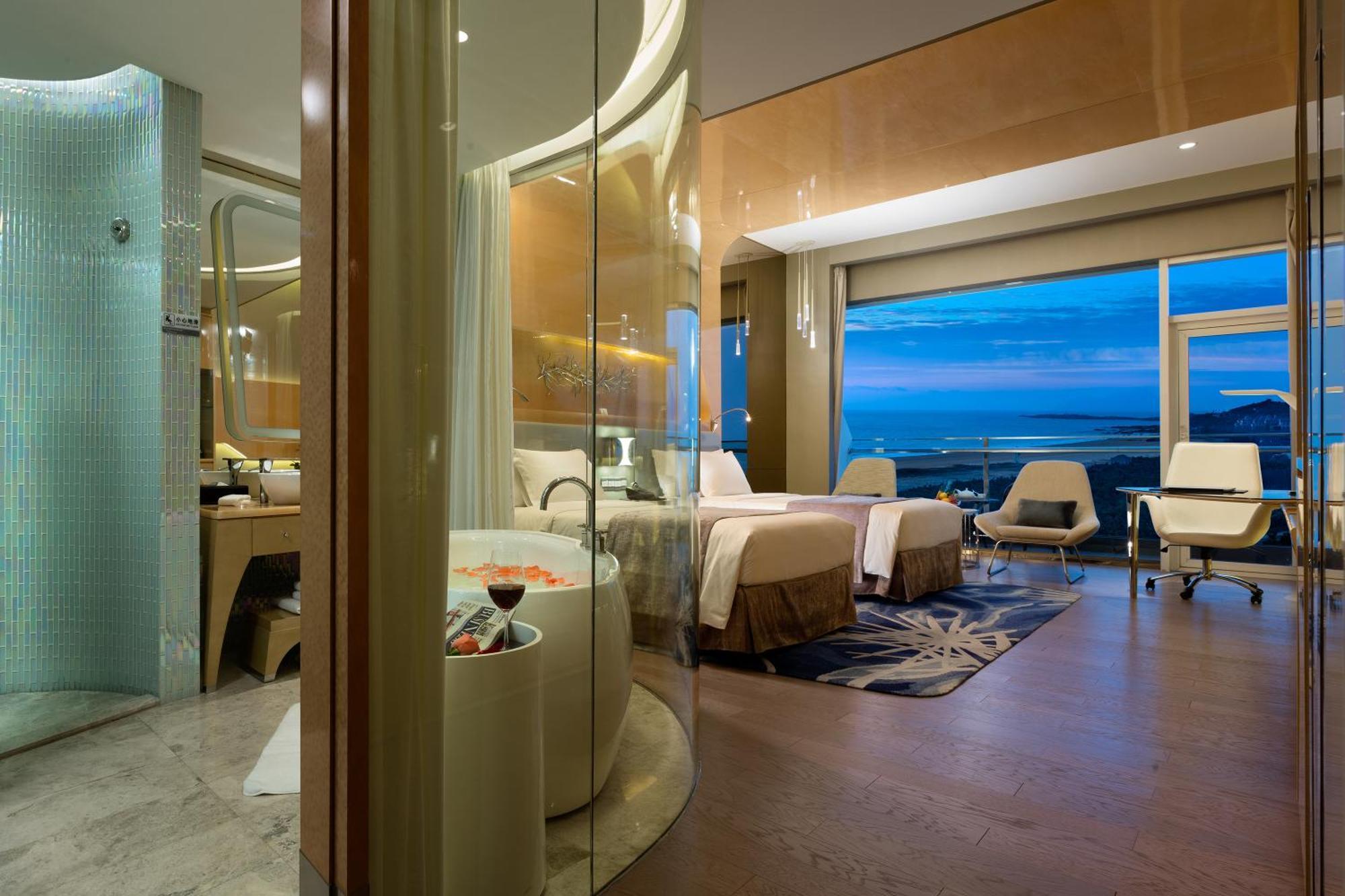 Wyndham Grand Qingdao Hotel Eksteriør billede