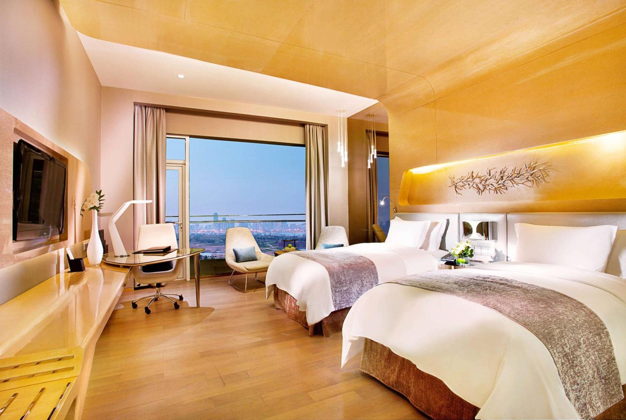 Wyndham Grand Qingdao Hotel Eksteriør billede
